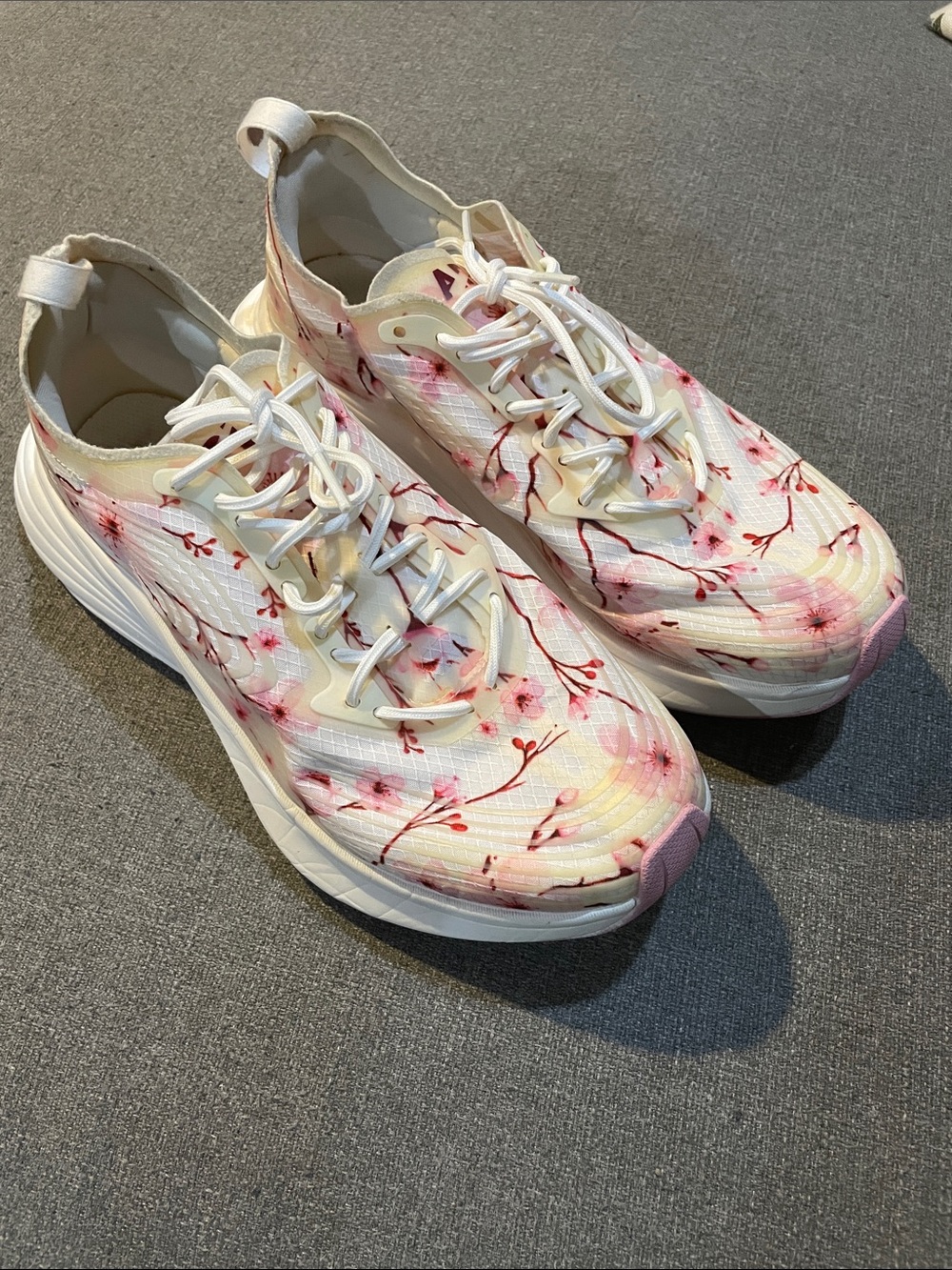 APL Streamline Cherry Blossom White Running Shoes Women's Size 9